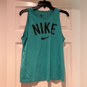 Nike women’s tank